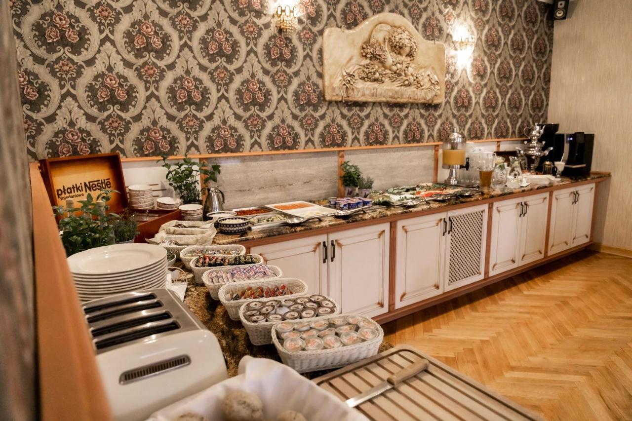 Olawian Hotel أوافا المظهر الخارجي الصورة